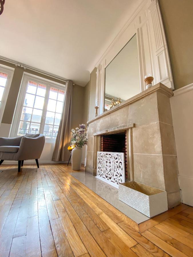 Appartement Chic, 3 Chambres, Hyper Centre-Ville, Parking Payant Amiens Exteriör bild